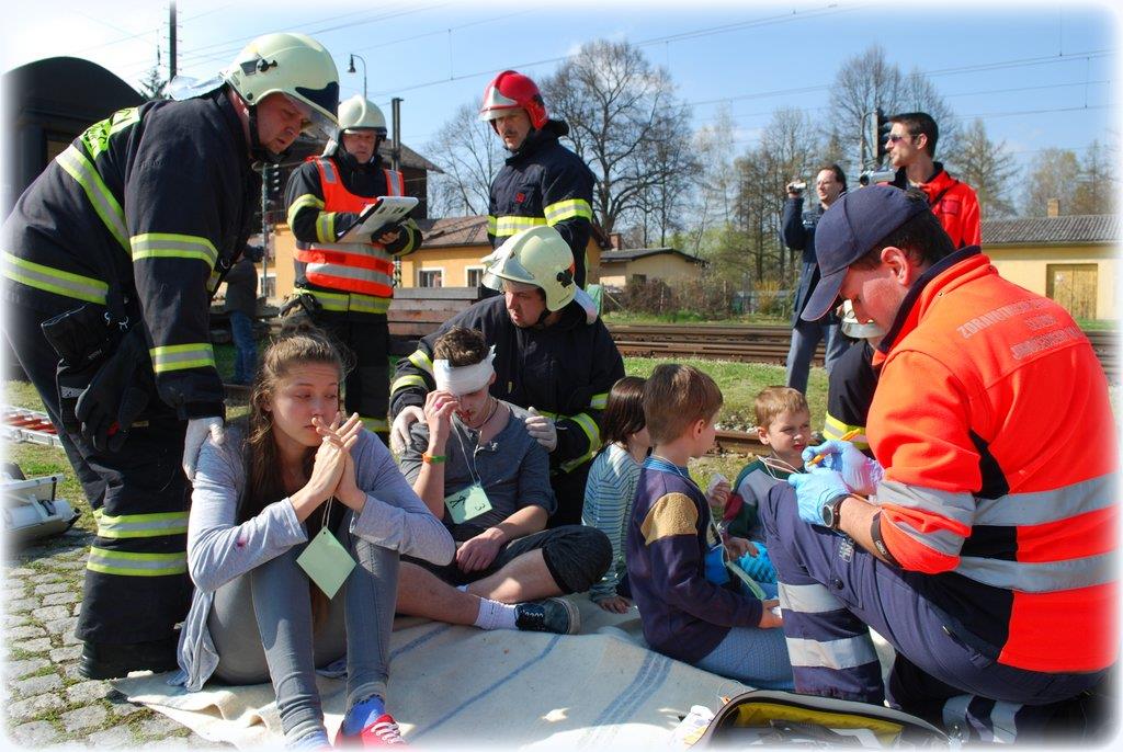 43 Cvičení Nehoda vlaku, Jindřichův Hradec - 12. 4. 2016 (36).JPG