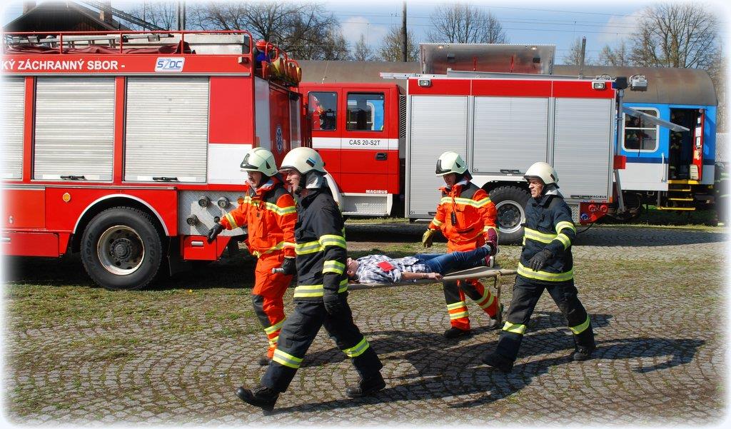 47 Cvičení Nehoda vlaku, Jindřichův Hradec - 12. 4. 2016 (40).JPG