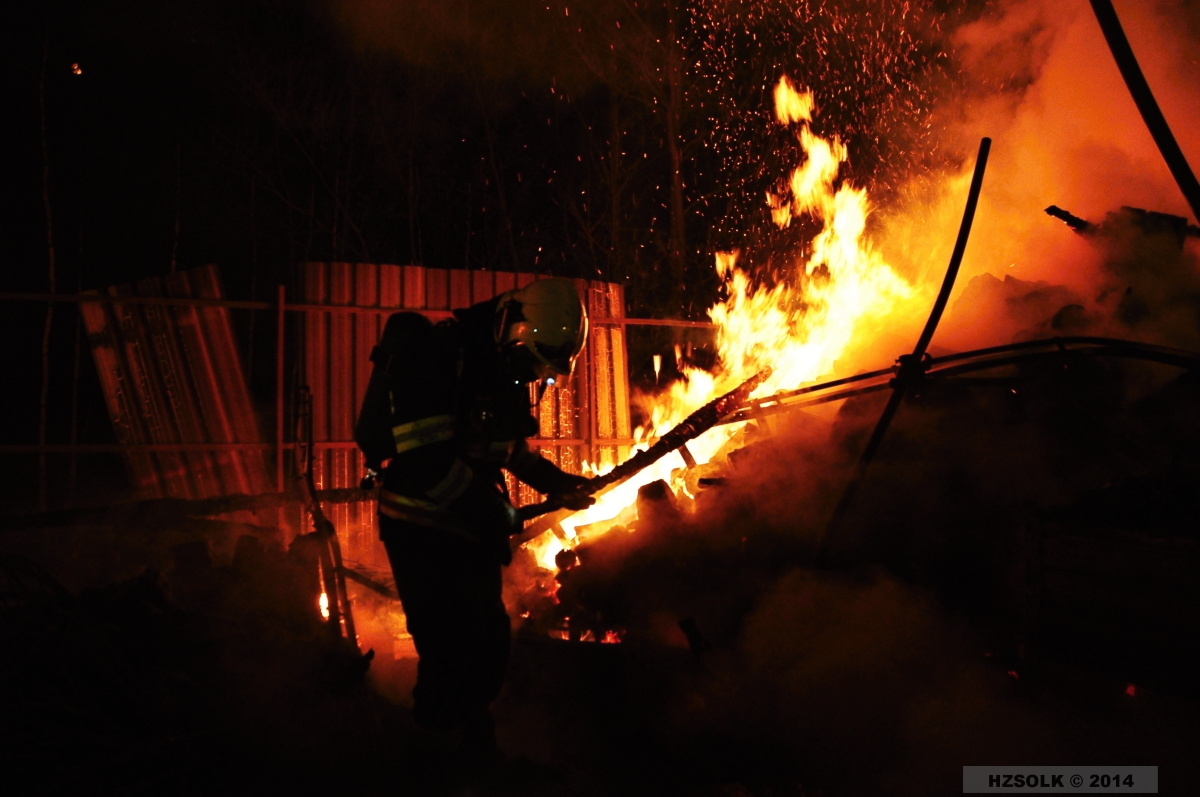 5 18-4-2014P_NB_ hala Olomouc Chválkovice (45).JPG