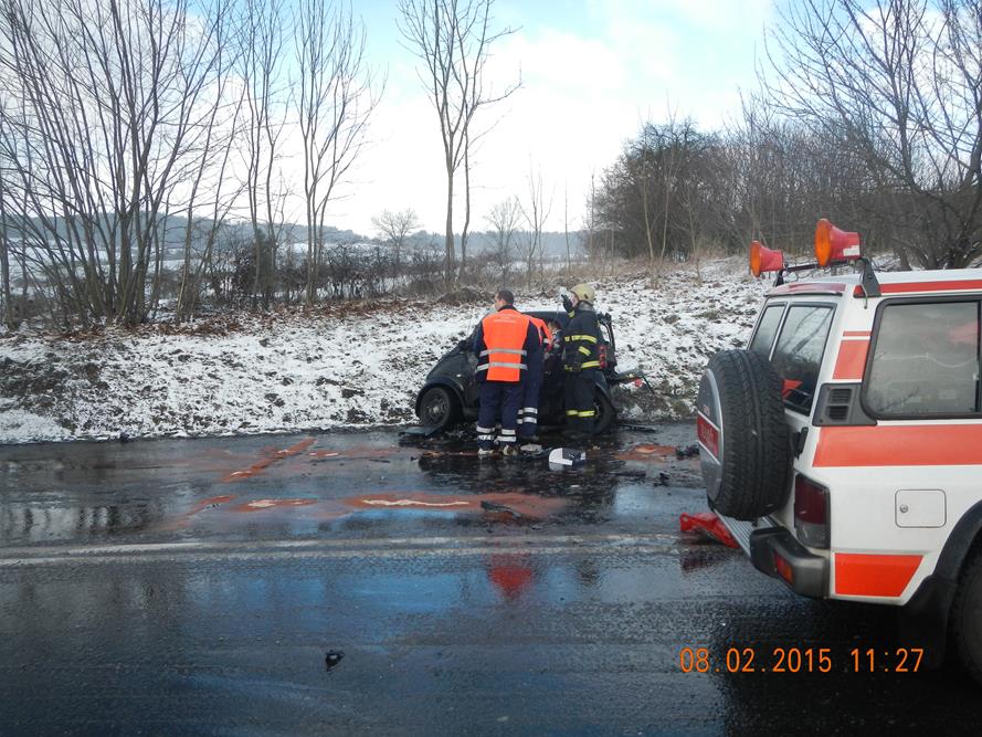 5 Dopravní nehoda 2 OA, Kbelnice - 8. 2. 2015 (5).JPG