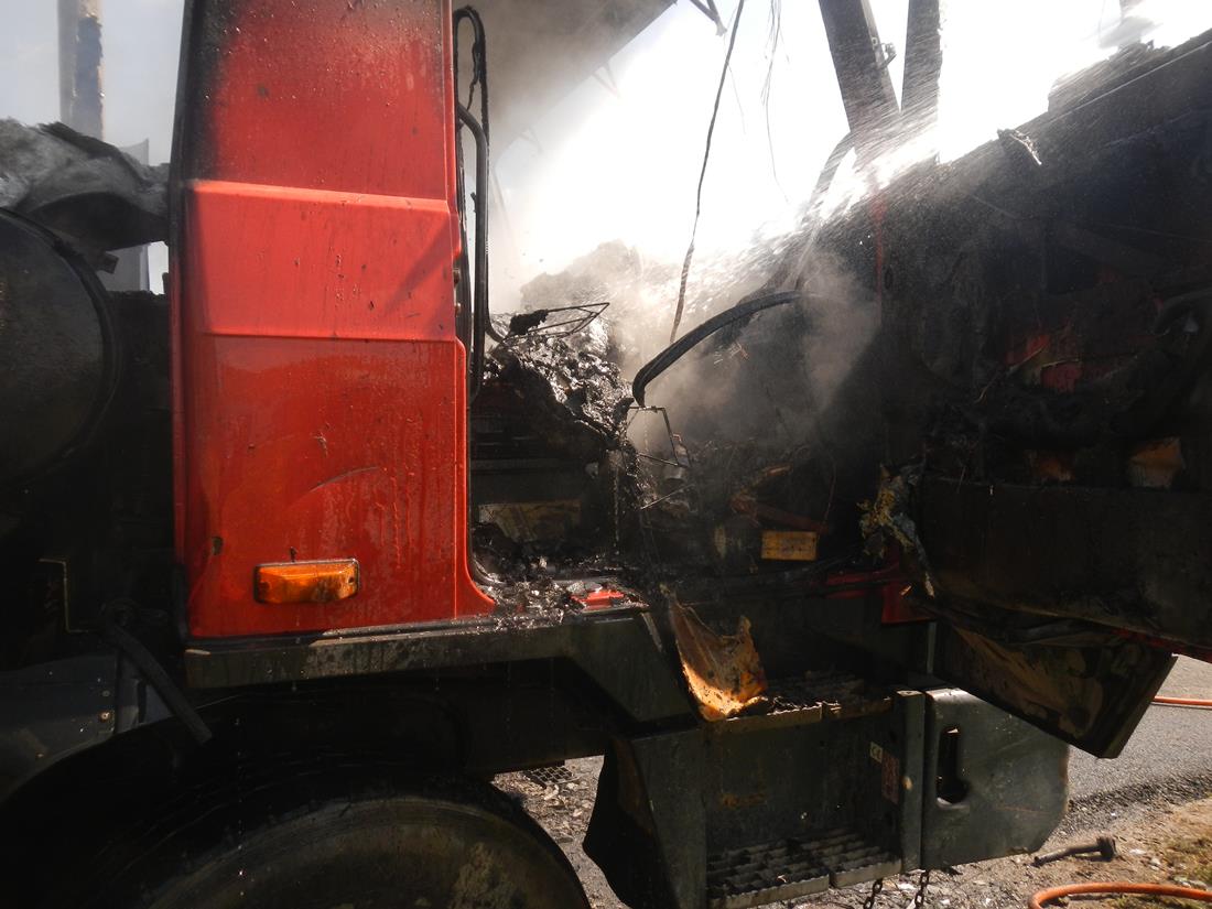 5 Požár NA, Květov - 29. 4. 2015 (5).JPG