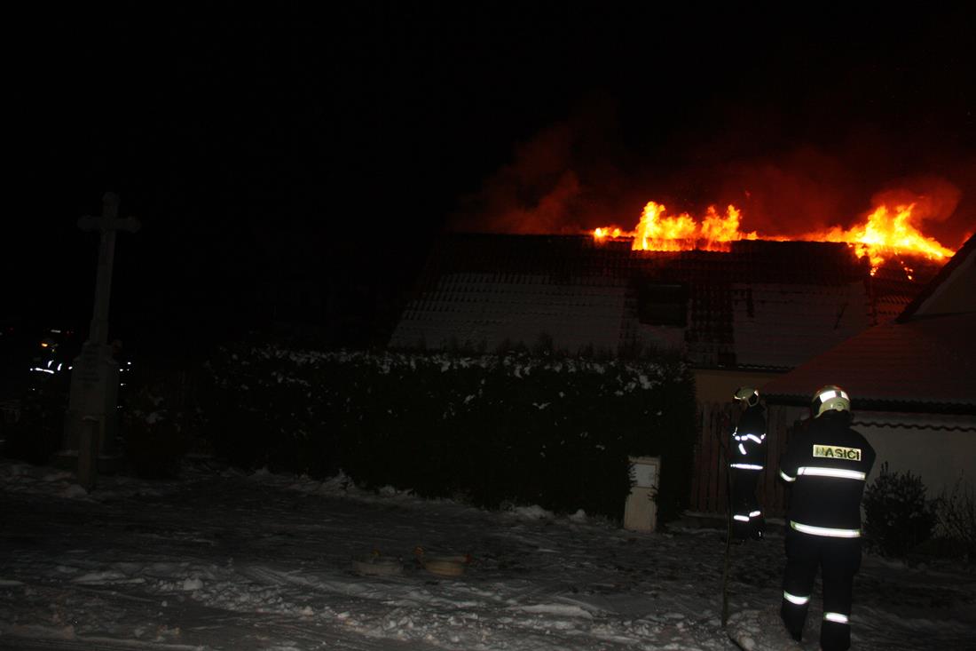 5 Požár domu, Čakovec - 20. 1. 2016 (2).JPG