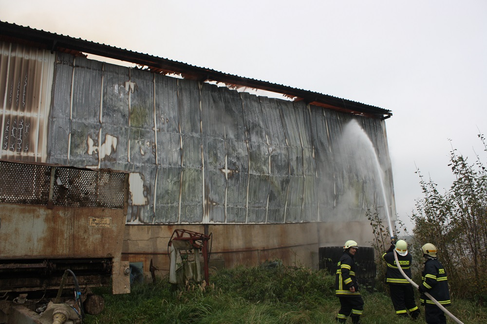 5 Požár skladu, Borovany - 27. 10. 2014 (6).JPG