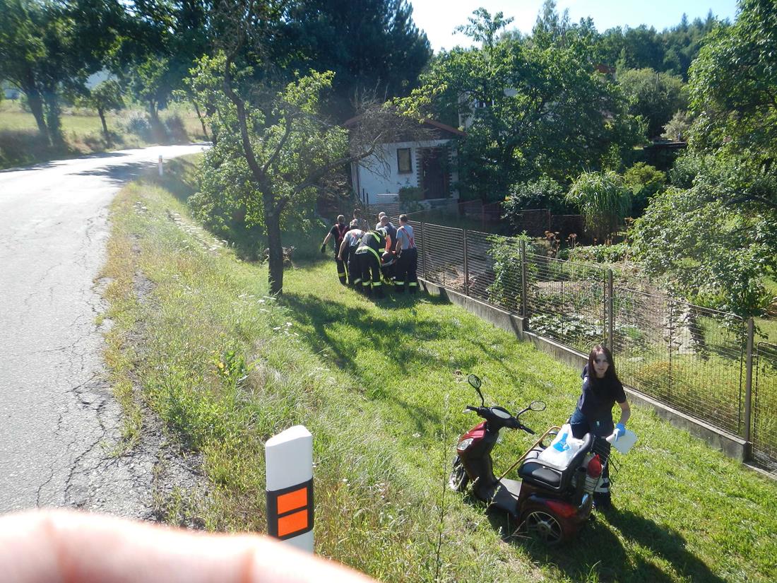 5 Technický zásah - pomoc invalidní osobě, České Budějovice - 1. 8. 2015 (5).JPG