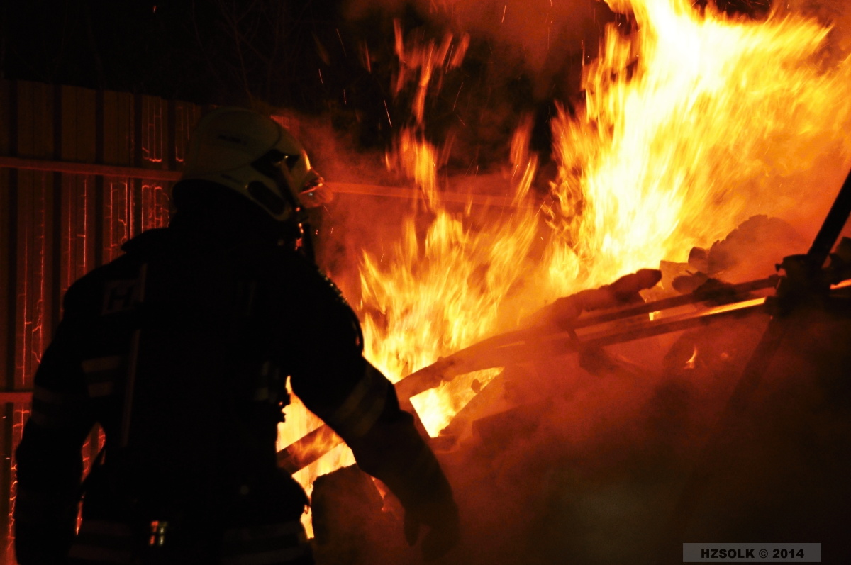 6 18-4-2014P_NB_ hala Olomouc Chválkovice (46).JPG