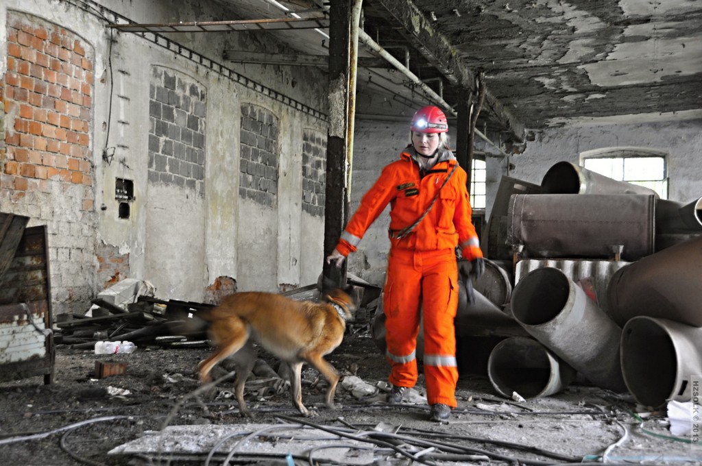 6-5-2013 cvičení osoby zavalené zasypané Zábřeh (62).JPG