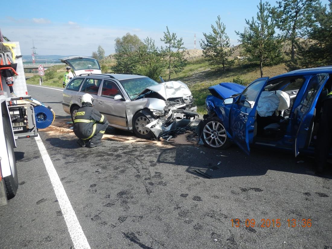 6 Dopravní nehoda 2 OA, Tábor - 13. 9. 2015 (6).JPG