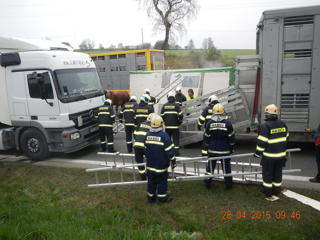 6 Dopravní nehoda NA, Dolní Hořice -  28. 4. 2015 (7).jpg
