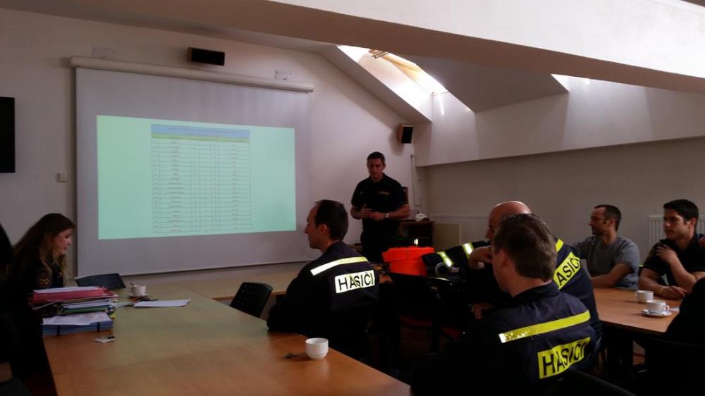 6 Nové obleky pro FOK - 2. 5. 2016 (4).jpg