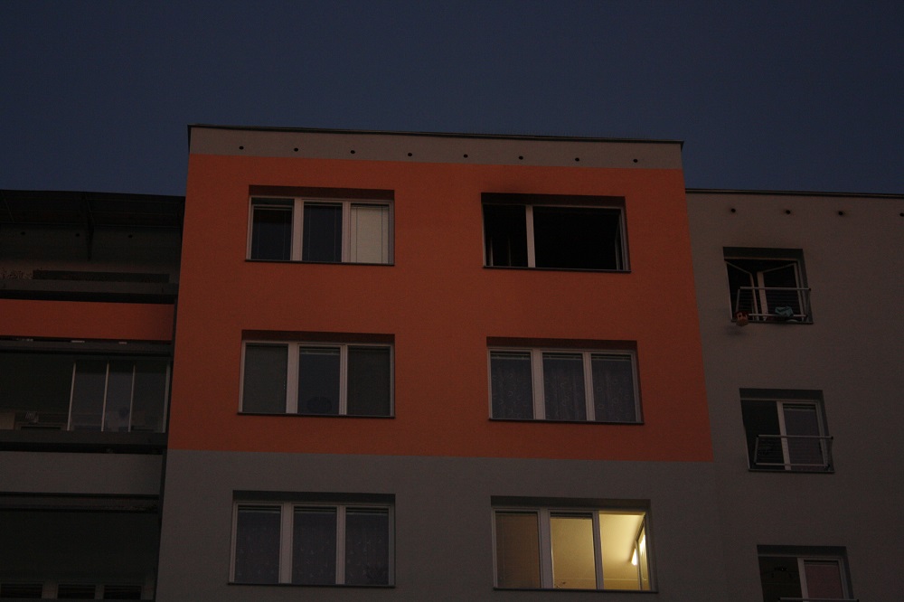 6 Požár bytu, České Budějovice - 23. 12. 2014 (7).JPG