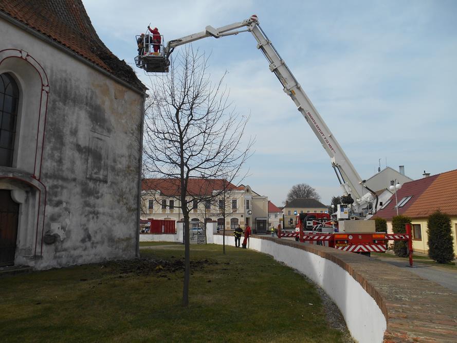 6 Záchrana čapích vajec, Dubné - 11. 4. 2015 (4).JPG