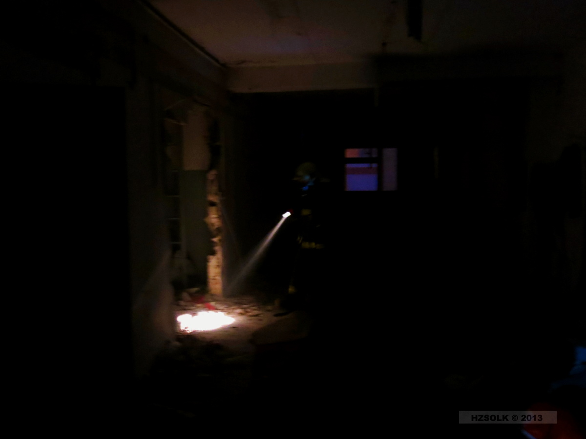 7 15-11-2013 požár olomouc ulice profesora fuky (15).JPG