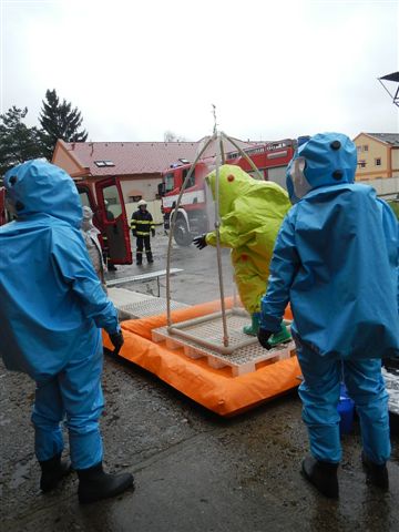 7 Cvičení nakažlivá nemoc, Jindřichův Hradec - 19. 11. 2014 (17).JPG