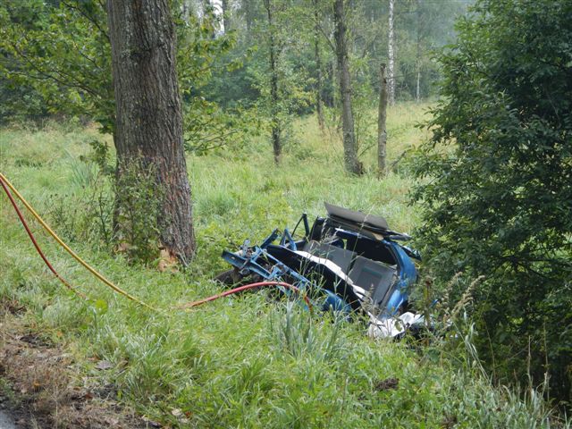 7 Dopravní nehoda OA, Člunek - 20. 8. 2015 (7).jpg