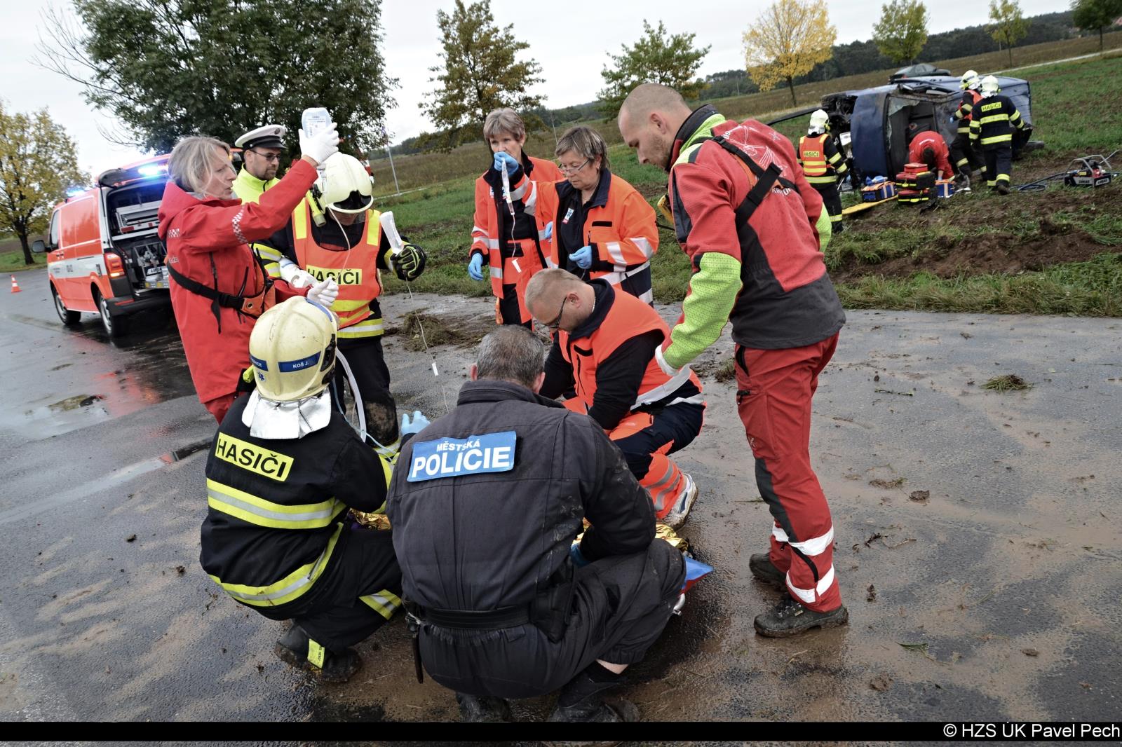 7 Dopravní nehoda Počaply (7).jpg