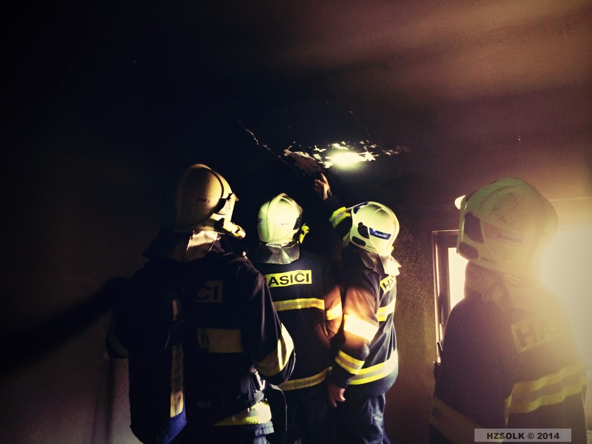 7 P_NB_21-3-2013 Požár bytu ulice Ondřejova Olomouc (15).JPG