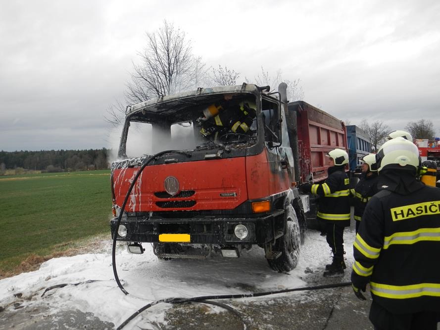 7 Požár NA, Chotýčany - 31. 3. 2015 (7).JPG