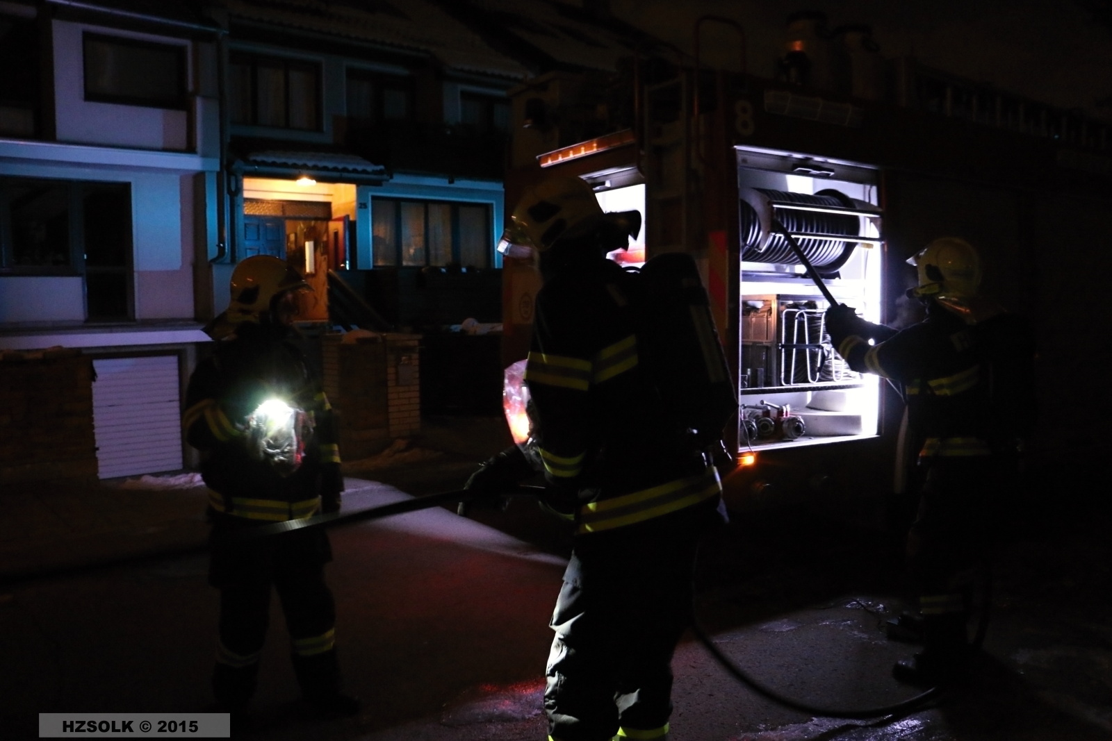 8 6-2-2015 Požár v garáži RD - Kašparova ulice Olomouc (8).JPG