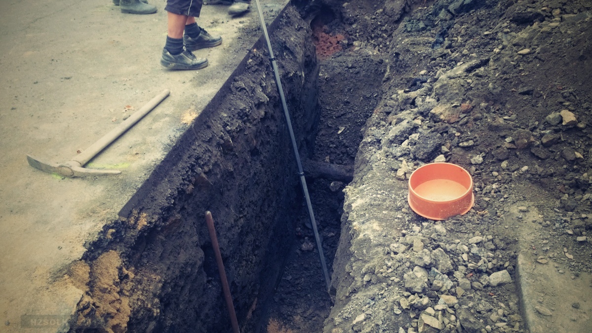 8 9-10-2014 Odstranění následků po poruše plynového vedení (16).JPG