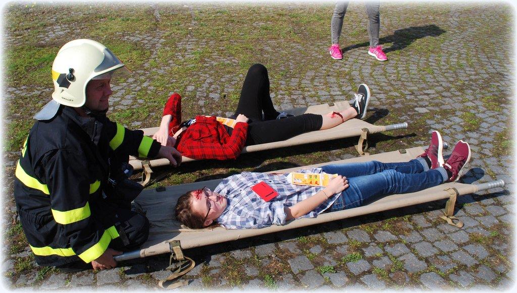 8 Cvičení Nehoda vlaku, Jindřichův Hradec - 12. 4. 2016 (1).JPG