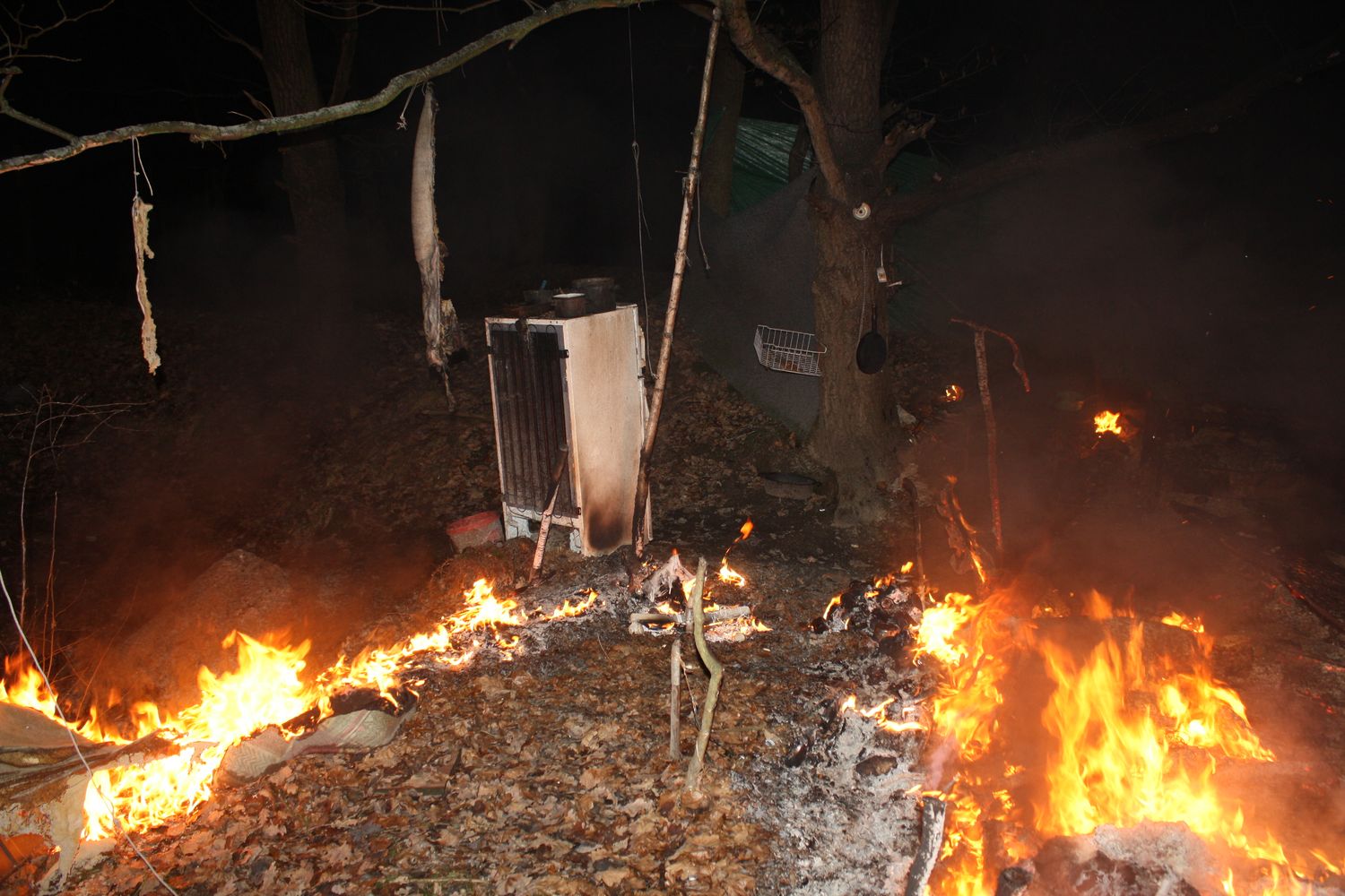 8 Požár ležení bezdomovců, České Budějovice (3).jpg