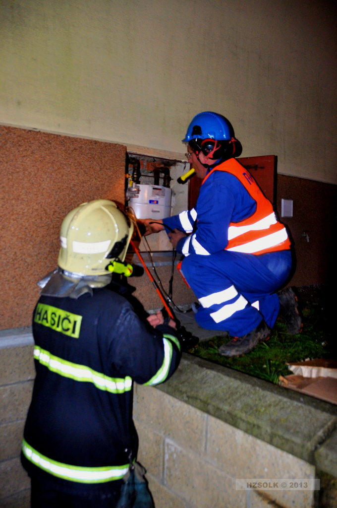 9 20-11-2013 Exploze v rodinném domku Příkazy (17).JPG