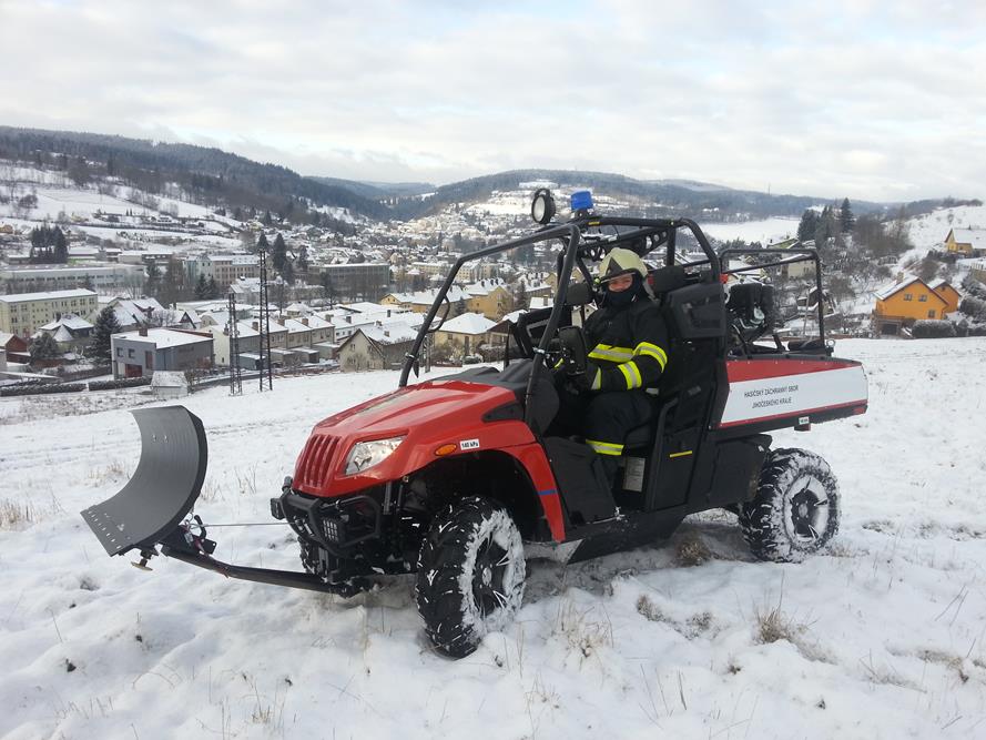 9 Předání čtyřkolky, Vimperk - 26. 1. 2015 (8).jpg