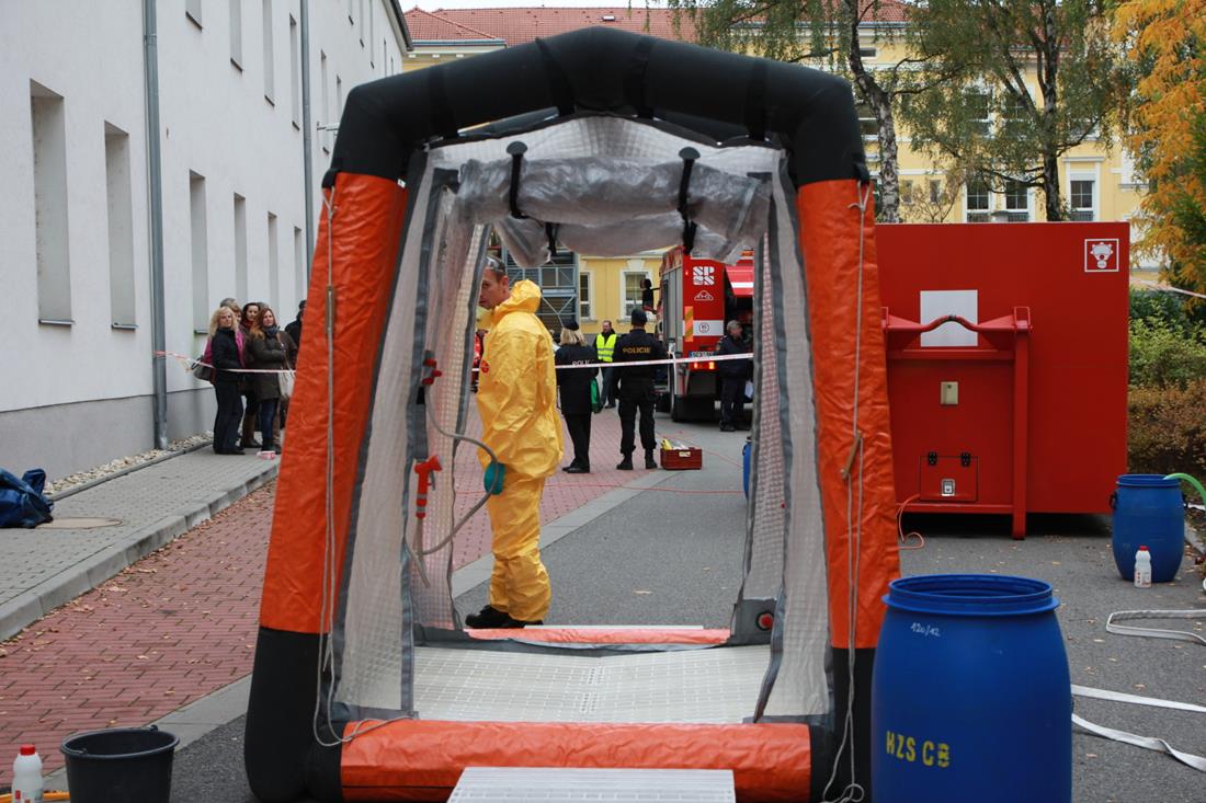 9 ZZS JčK - cvičení VNN, České Budějovice - 22. 10. 2015 (2).JPG