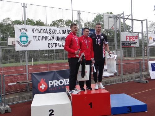 AkademickeMCRvPSOstrava_vysledky (8)_vez.JPG