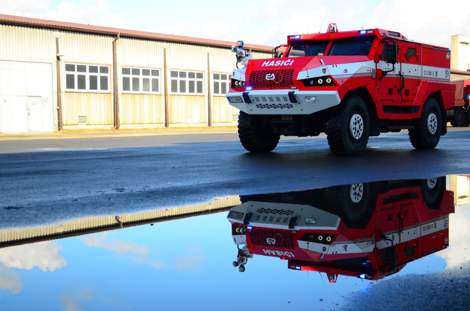 CZS 15 TRITON (34).JPG