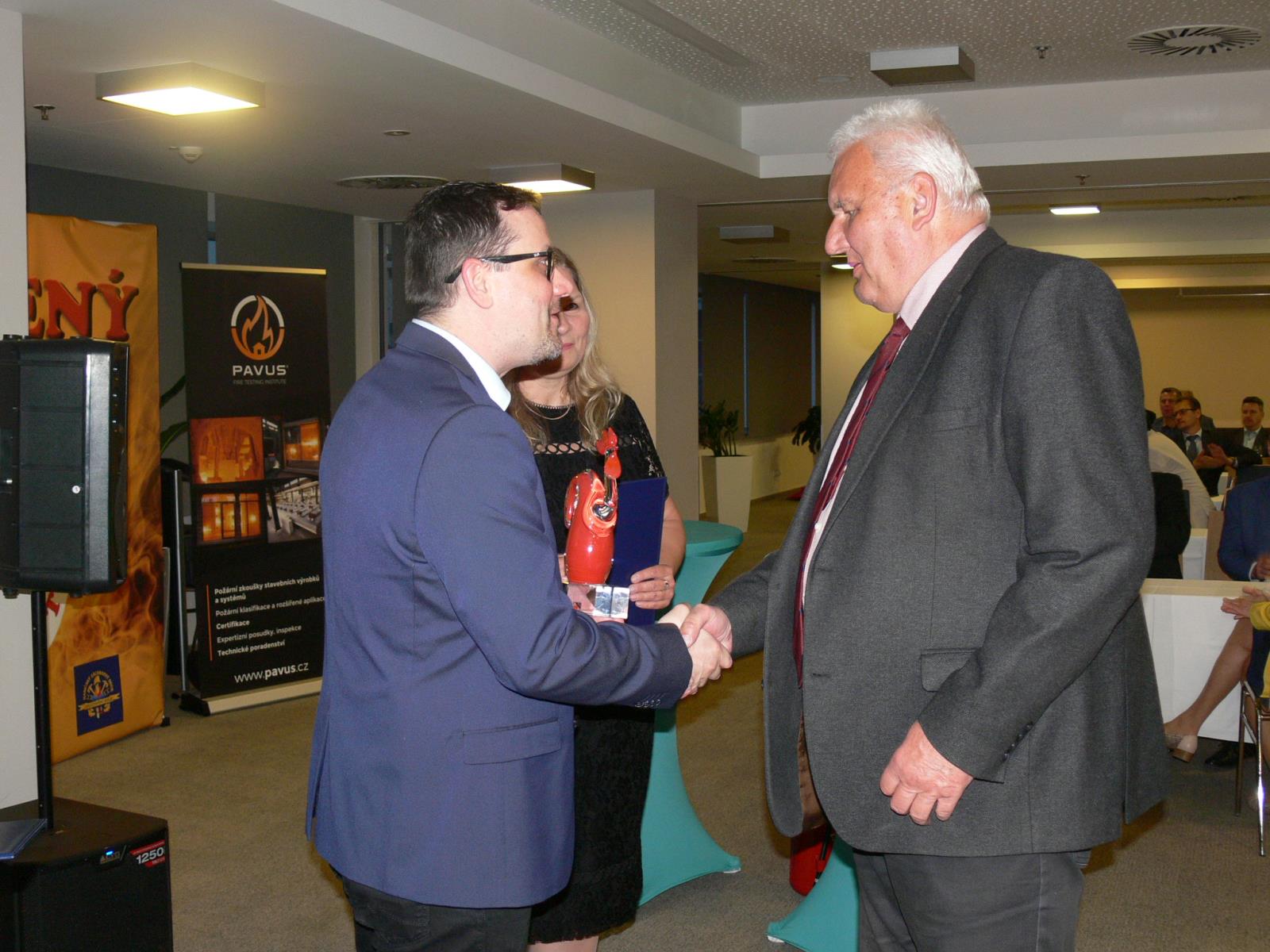 Červený kohout 2024 - předání ocenění (4).JPG