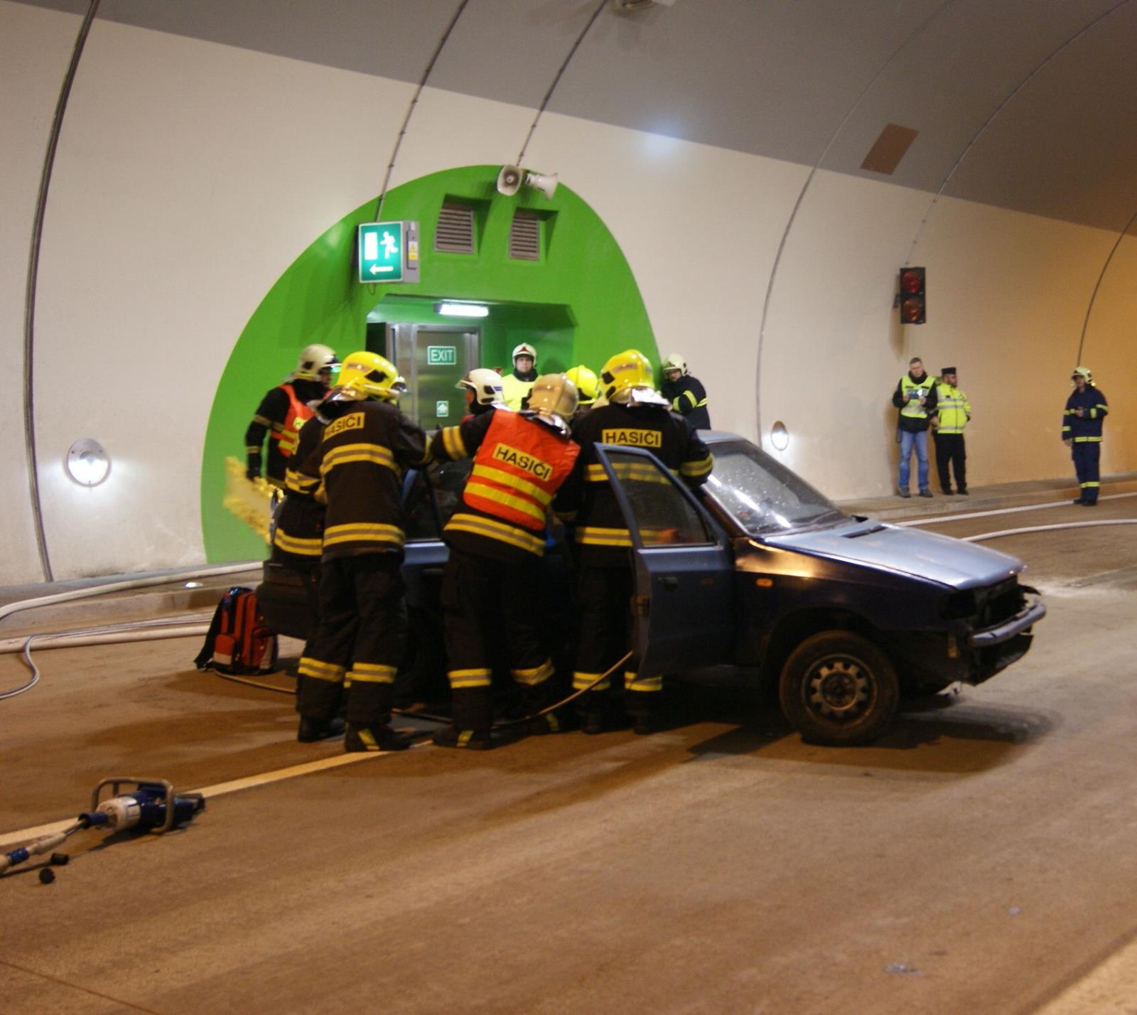 Cvičení tunel Radejčín (4).jpg