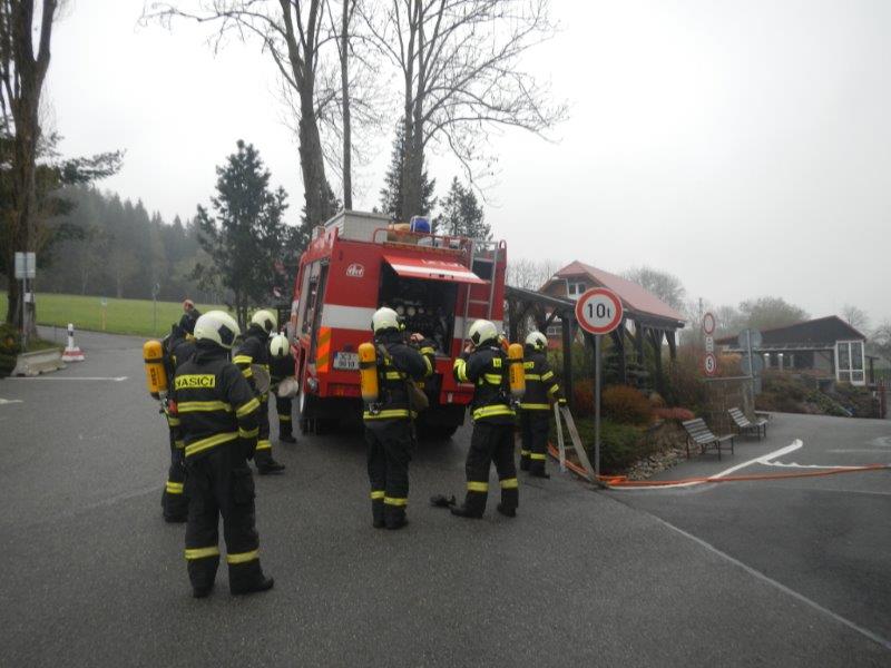 Cvičení Domov pro seniory, Kůsov - 5. 5. 2017 (2).jpg