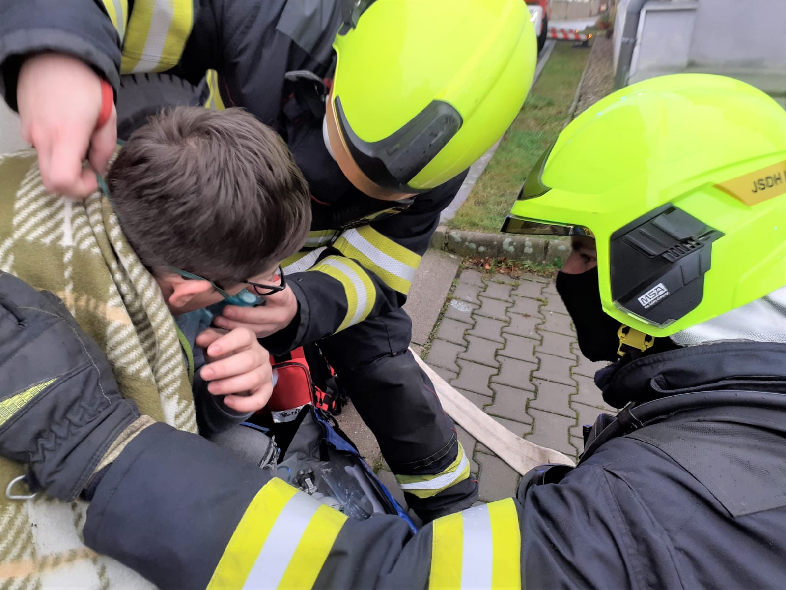 Cvičení požár kostela Lom (1).jpg