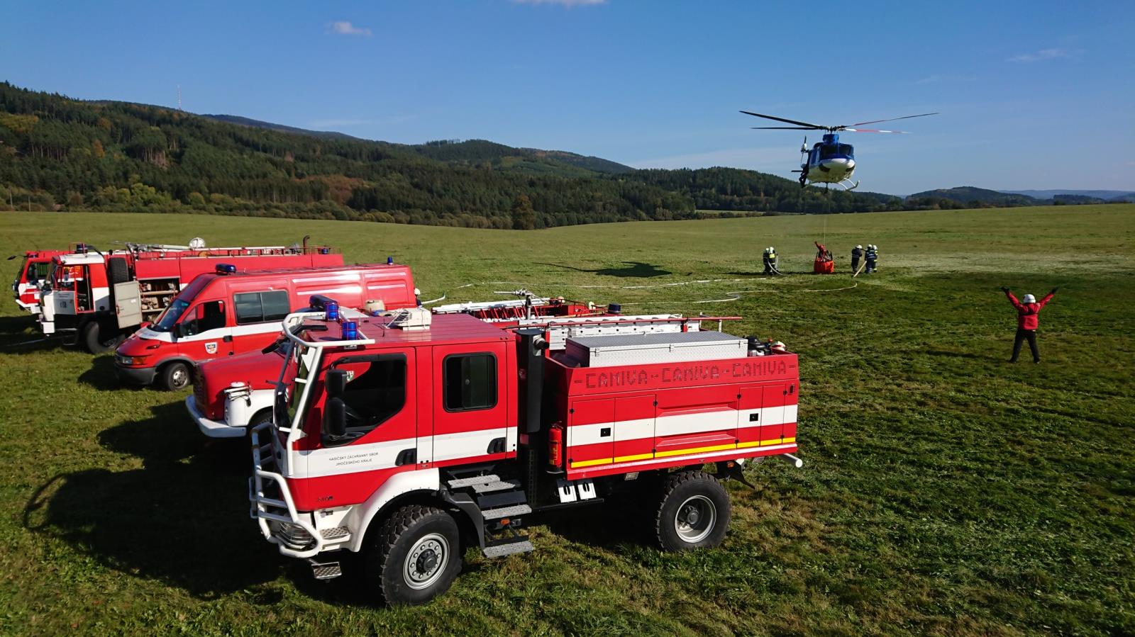 Cvičení - požár lesa, Chvalšiny - 4. 10. 2018 (11).jpg