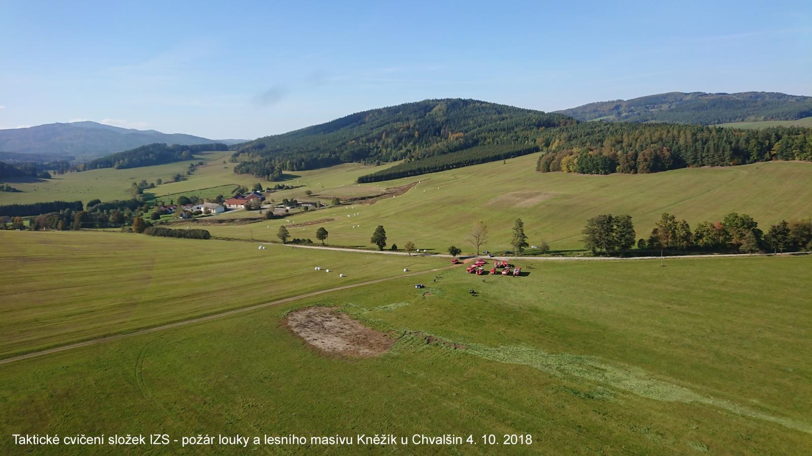 Cvičení - požár lesa, Chvalšiny - 4. 10. 2018 (3).jpg