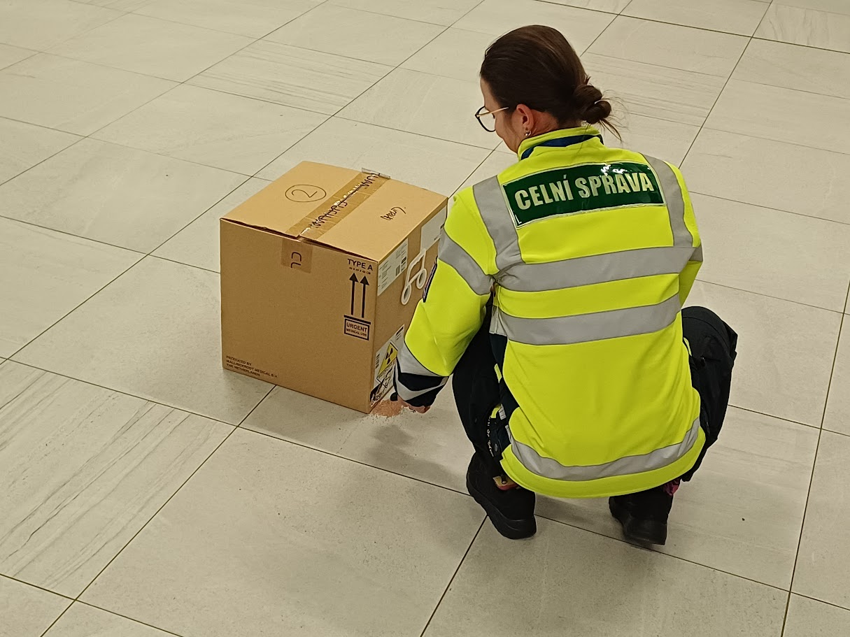 Cvičení radiační ochrany na letišti v Pardubicích_04.png