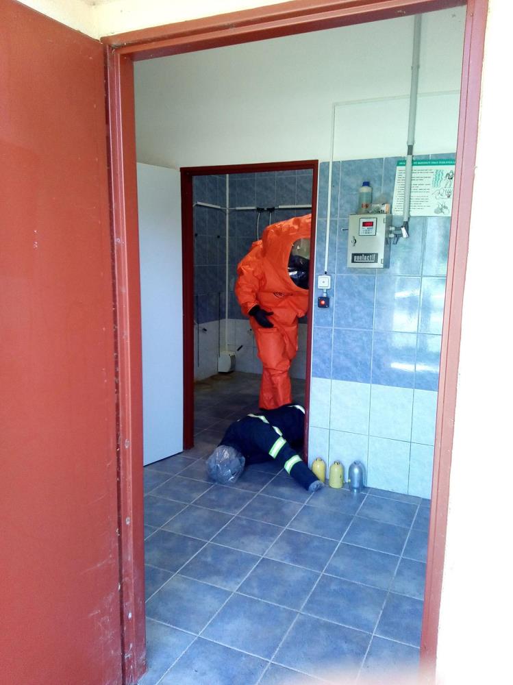 Cvičení - únik chlóru, Dačice - 23. 6. 2016 (3).jpg