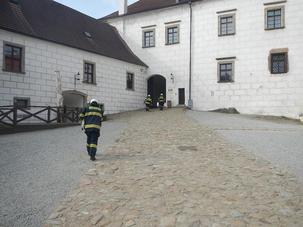 Cvičení zámek, Jindřichův Hradec - 4. 5. 2017 (1).JPG