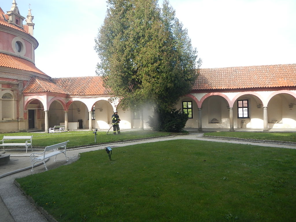 Cvičení zámek, Jindřichův Hradec - 4. 5. 2017 (5).JPG