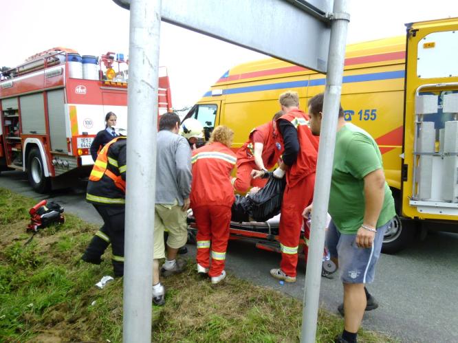 Motocyklista u Jankovic měl rozdrcenou nohu