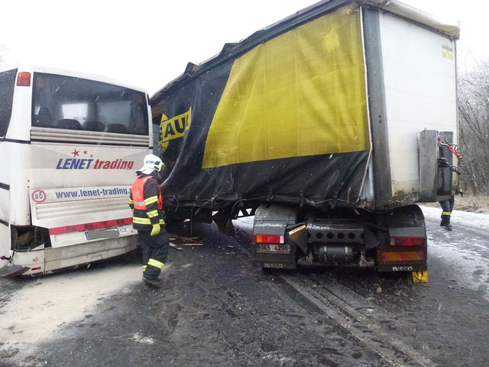 DN Bus,NA,OA c6 u Zalmanova - B (2).JPG