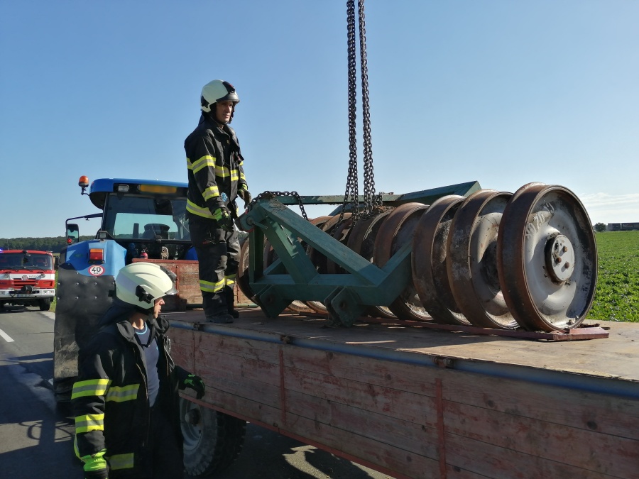 DN Milovice u Hořic (1).jpg