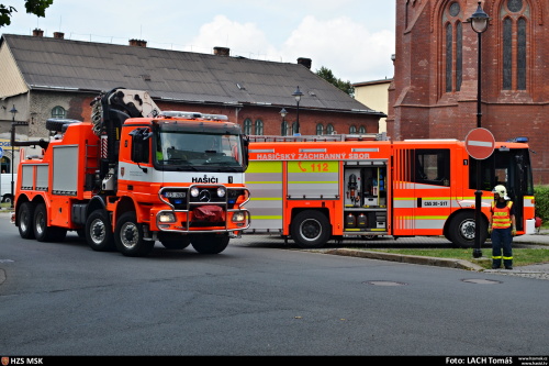 DN2autaBizonVitkovice_Lach (3).JPG