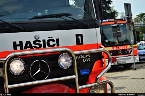 DN2autaBizonVitkovice_Lach (4).JPG