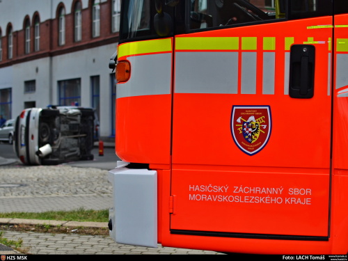DN2autaBizonVitkovice_Lach (2).JPG