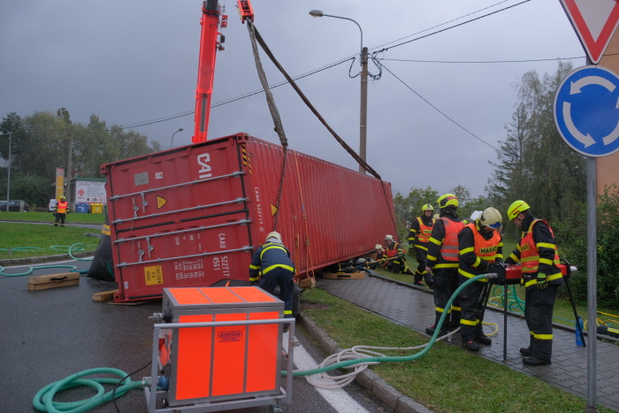 DN_MANvyprostenikontejnerTrojanovice (19).JPG