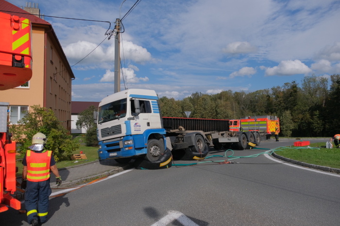 DN_MANvyprostenikontejnerTrojanovice (9).JPG
