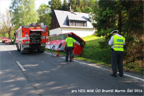 DNbusdětivyprosteniosetreniMalaMoravka (10).jpg