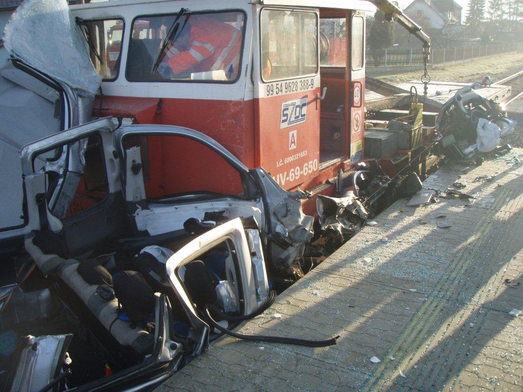 DNdrezinaPeugeotOdryLoucky (NJ) (4).jpg